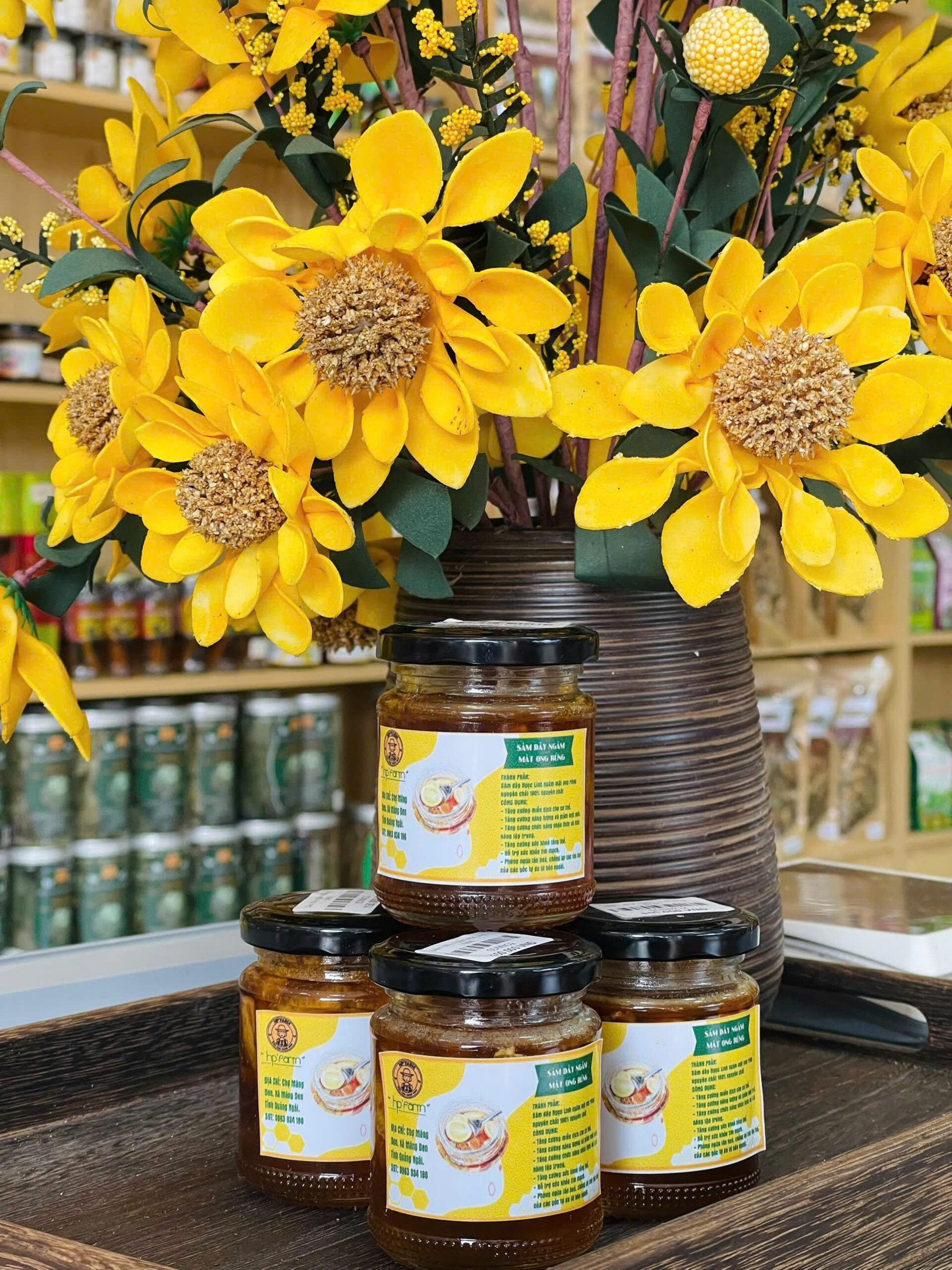 Sâm dây Ngọc linh ngâm mật ong rừng Sâm dây Ngọc linh ngâm mật ong rừng